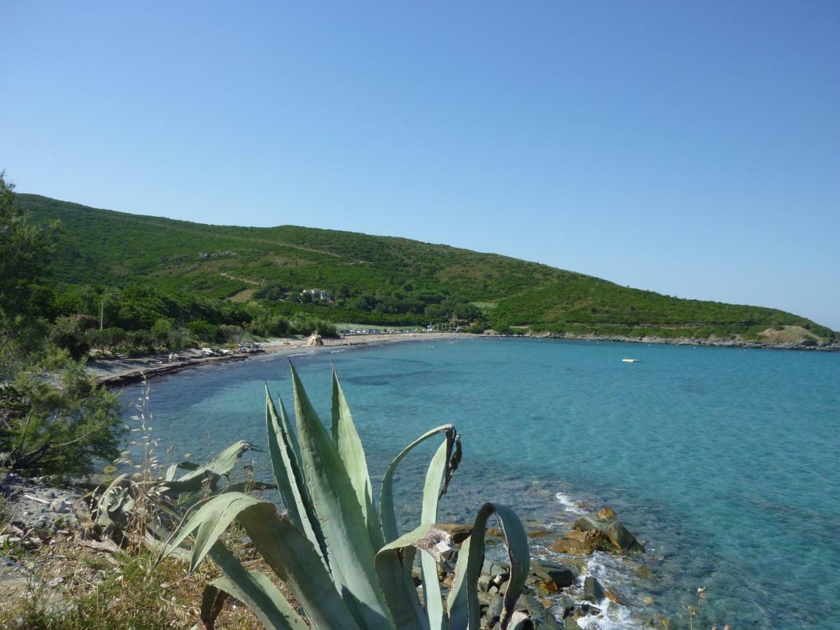 Bed and Breakfast Casale Lucrezia Cagnano Exterior foto